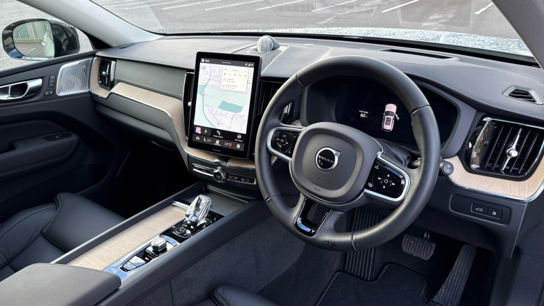 Volvo XC60 2.0 T8 [455] PHEV Ultra Dark 5dr AWD Geartronic Estate